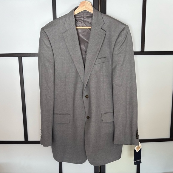 Paul Fredrick 43L Pearl Gray 2-Button Sport Coat
Wool Blazer Jacket. NEW - Picture 1 of 15